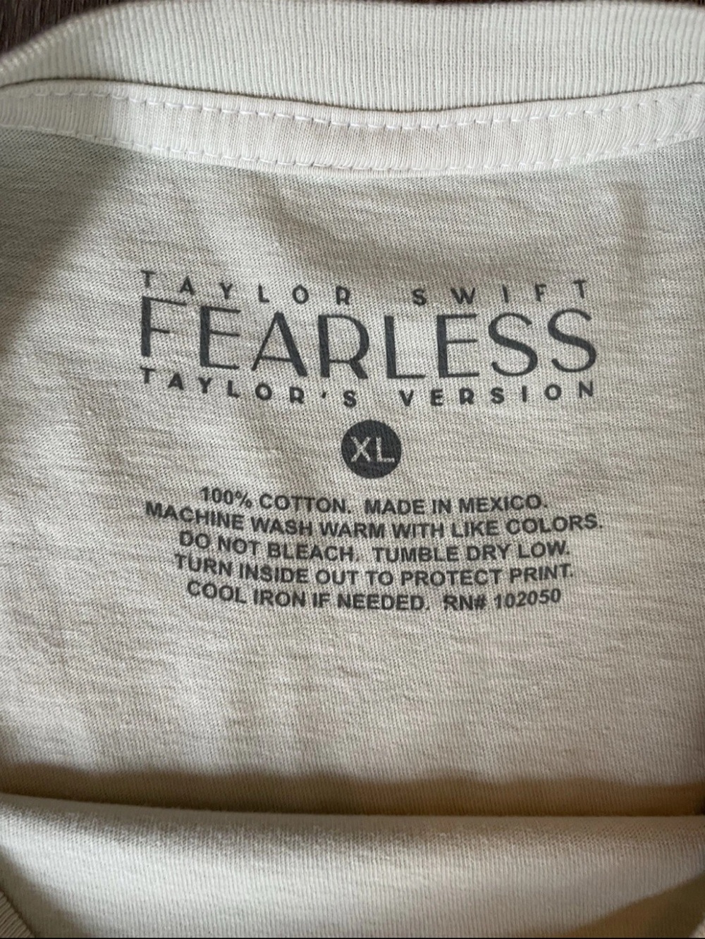 TAYLOR SWIFT TV Fearless Magic in the Air Oversized Tee Shirt XL  RARE - Picture 3 of 3